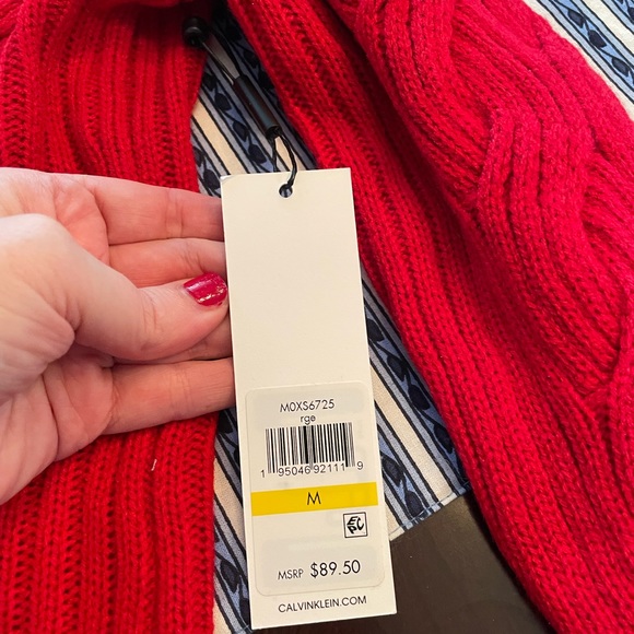 Calvin Klein NWT red cable design cowlneck turtleneck sweater M - Picture 3 of 3
